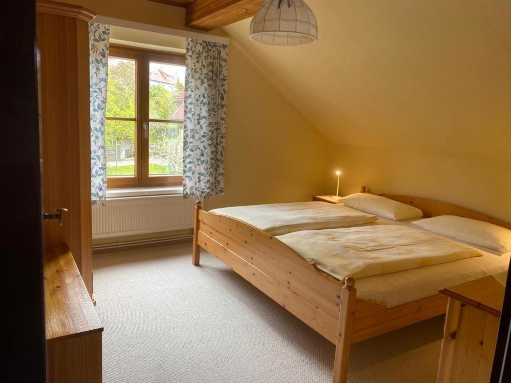 Haus Lindenhofer Apartman Emmersdorf an der Donau Szoba fotó